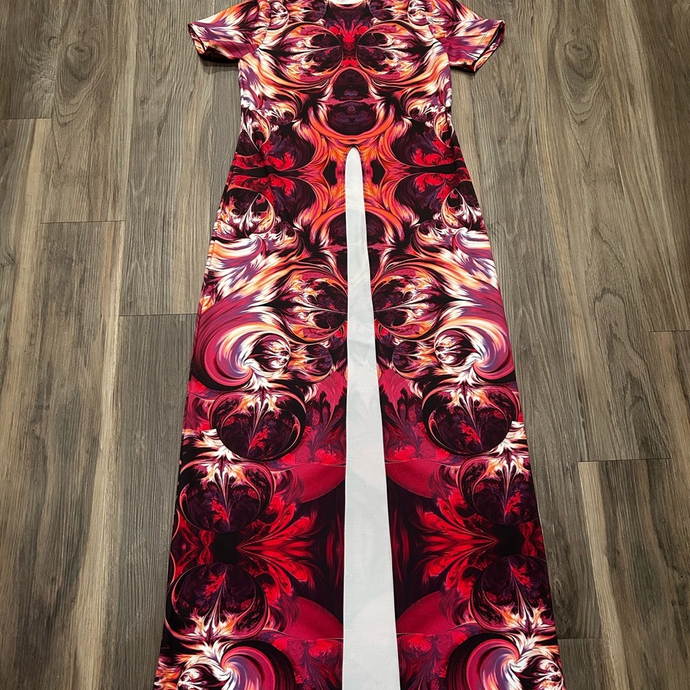 Chic Swirl Pattern Cutout Maxi Dress
